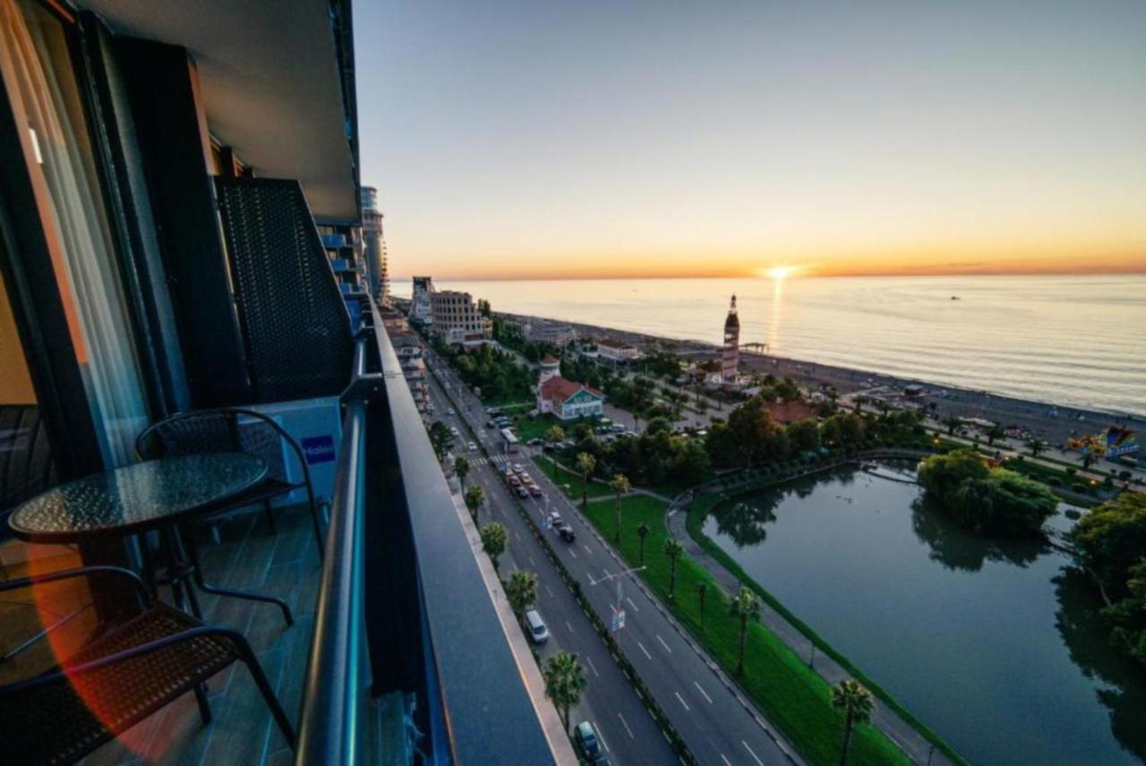 Orbi City Twins Tower Batumi Ngoại thất bức ảnh