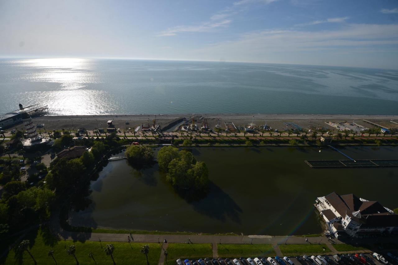 Orbi City Twins Tower Batumi Ngoại thất bức ảnh